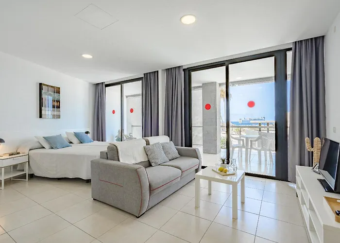 Apartmán Rentonthebeach Nº7 *